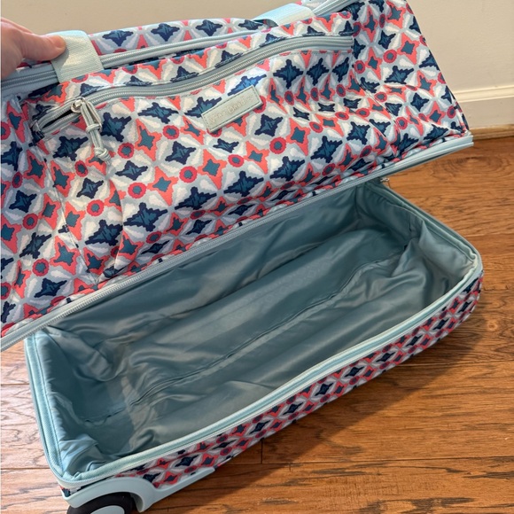 Vera Bradley LightenUp Rolling Duffel - Picture 4 of 4